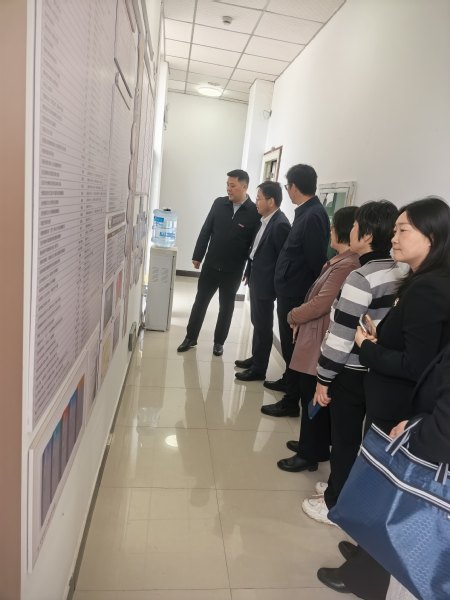 省地方志工作办主任杨中华一行莅...